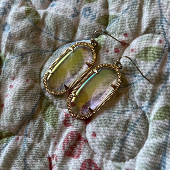 Kendra Scott Elle Earrings in Clear Iridescent - Picture 3 of 5